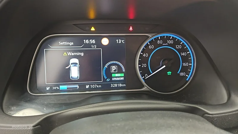 Nissan Leaf 14