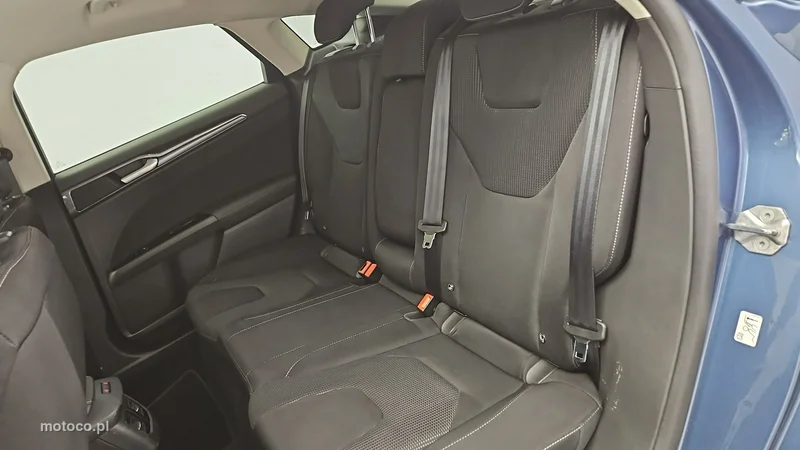 Ford Mondeo V 21
