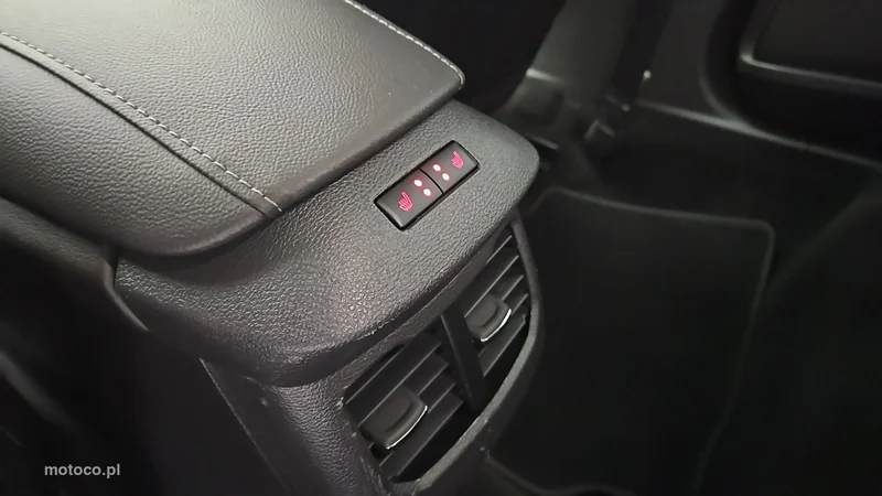 Ford Mondeo V 22
