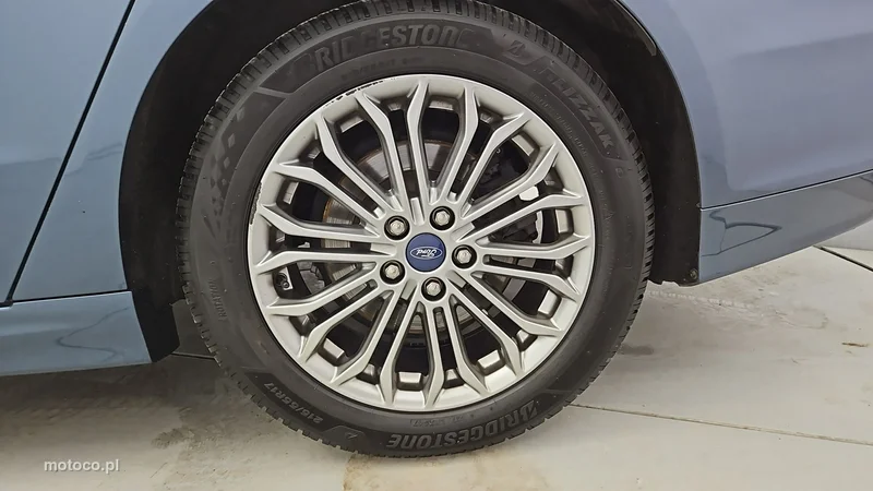 Ford Mondeo V 25