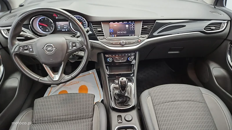Opel Astra K 12