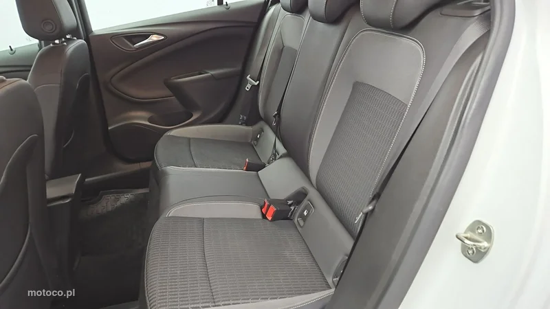Opel Astra K 21