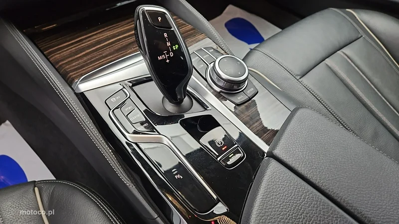 BMW Seria 5 G30 530 18