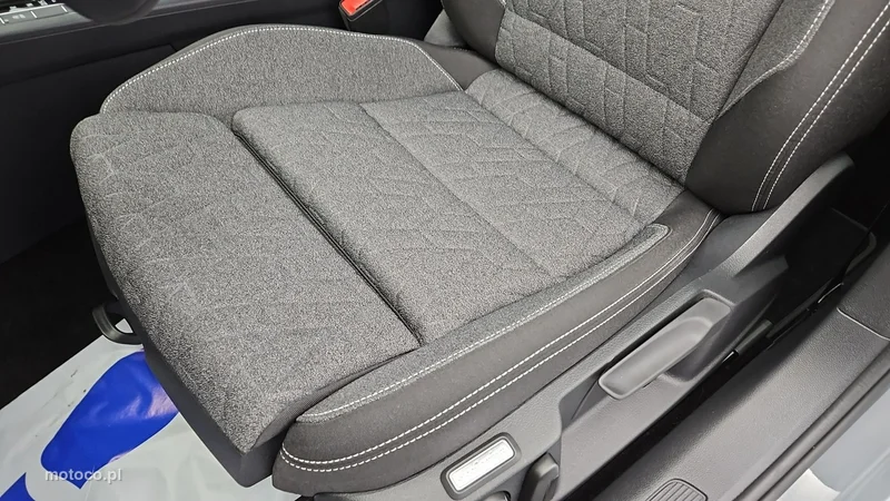 Volkswagen Passat Variant B8 12