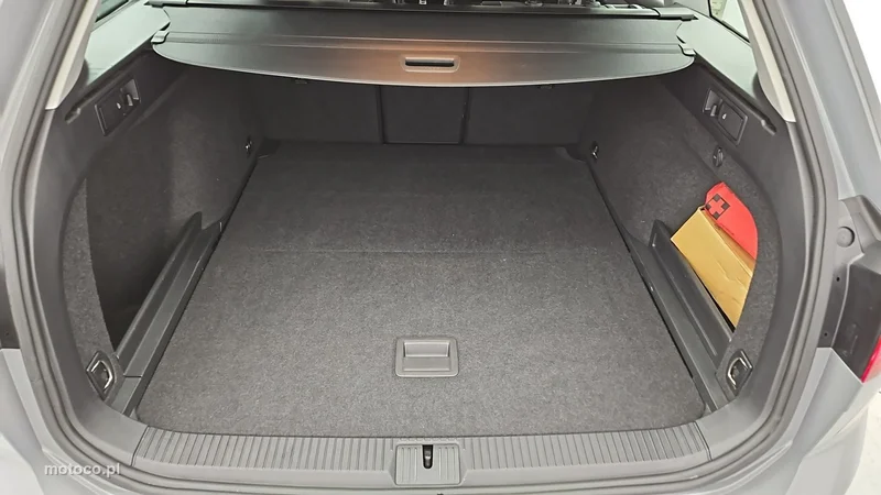 Volkswagen Passat Variant B8 22