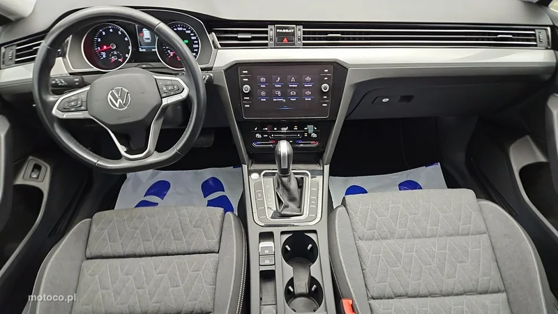 Volkswagen Passat Variant B8 13