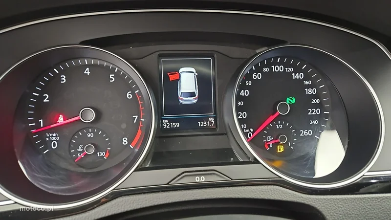 Volkswagen Passat Variant B8 14