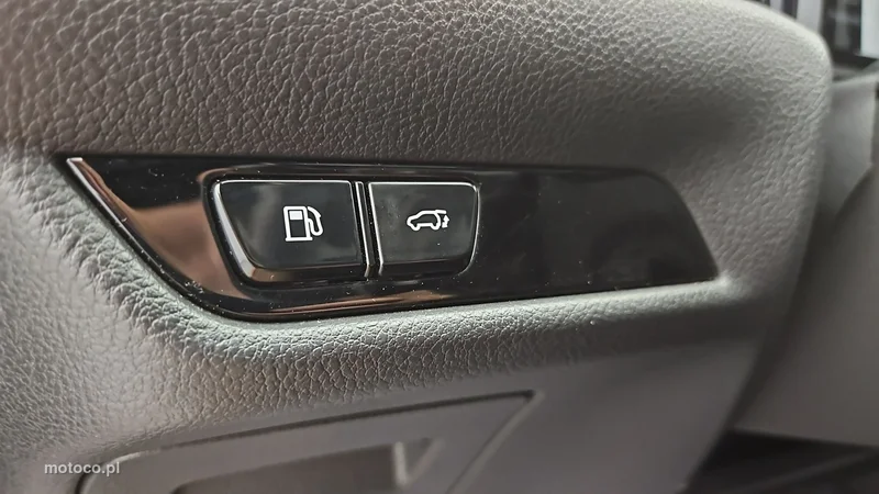 Lexus NX 17