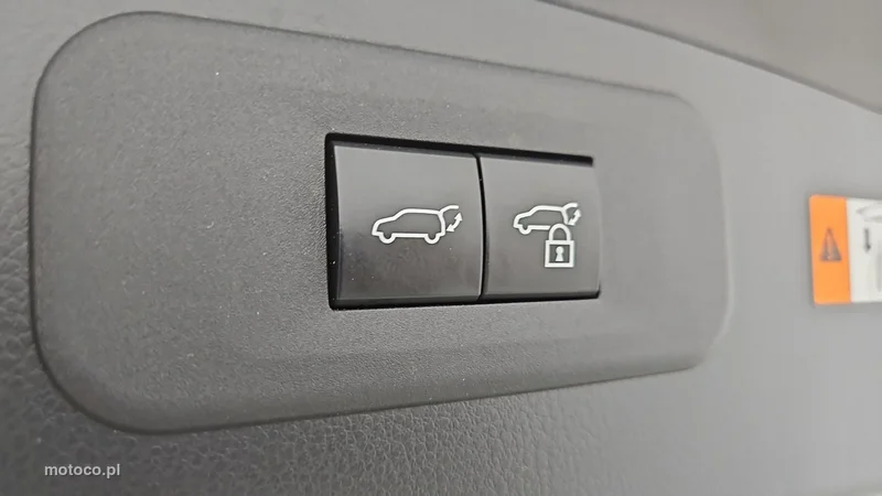 Lexus NX 24