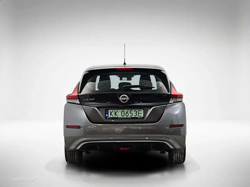 Nissan Leaf 4