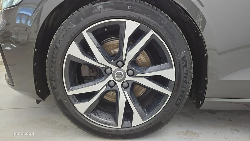Volvo V60 24