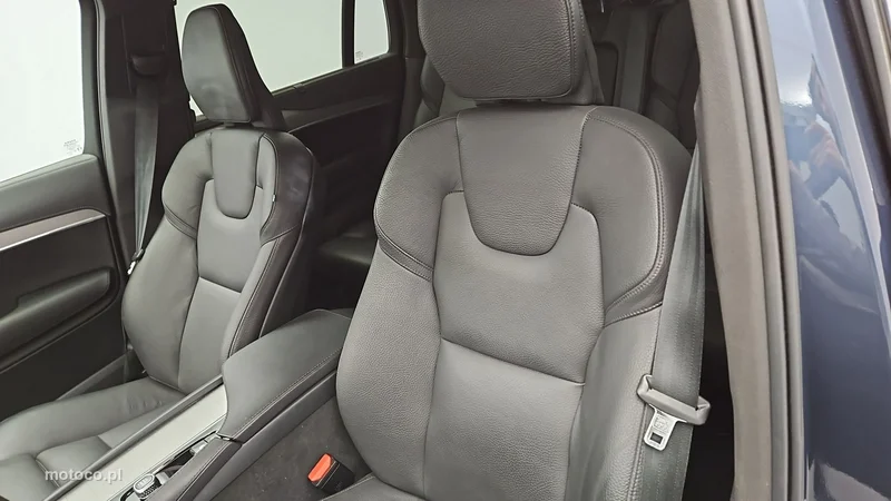 Volvo XC 90 11