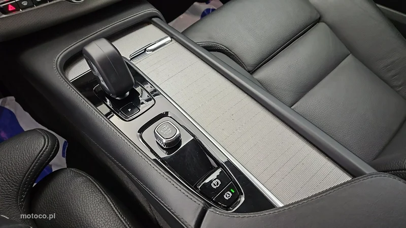 Volvo XC 90 18