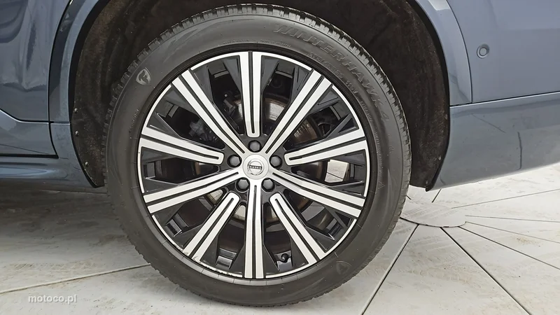 Volvo XC 90 25