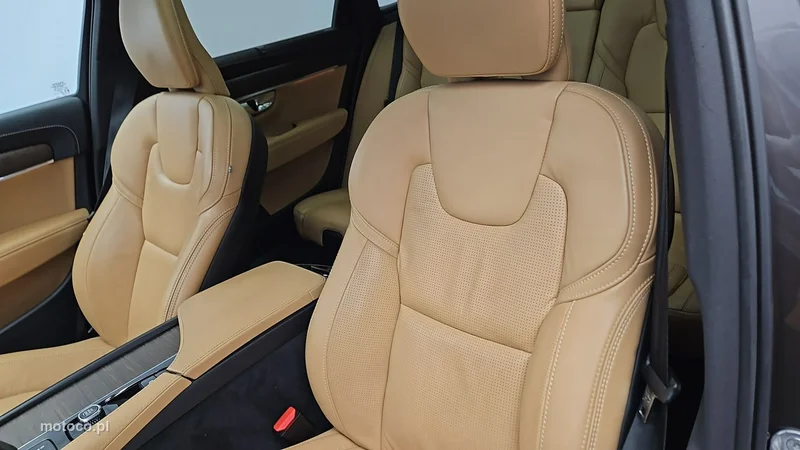 Volvo V90 Cross Country 11
