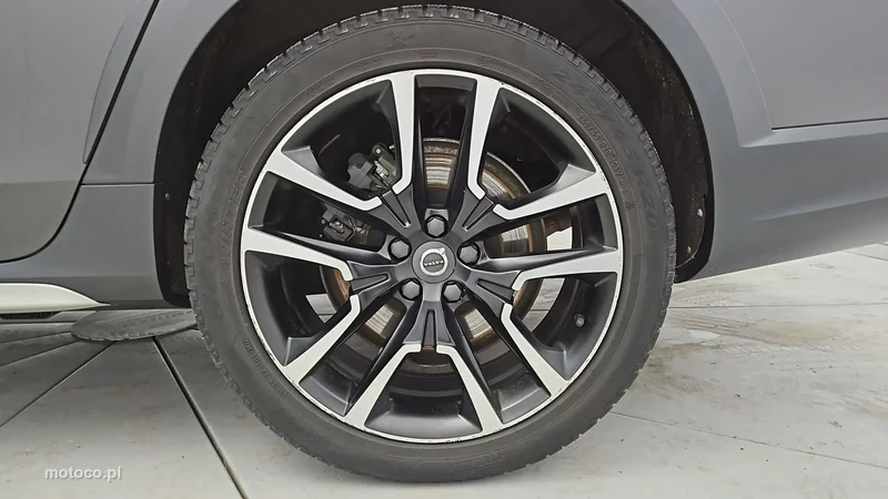 Volvo V90 Cross Country 24