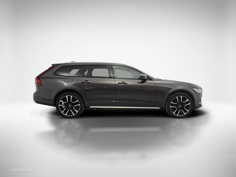 Volvo V90 Cross Country 6