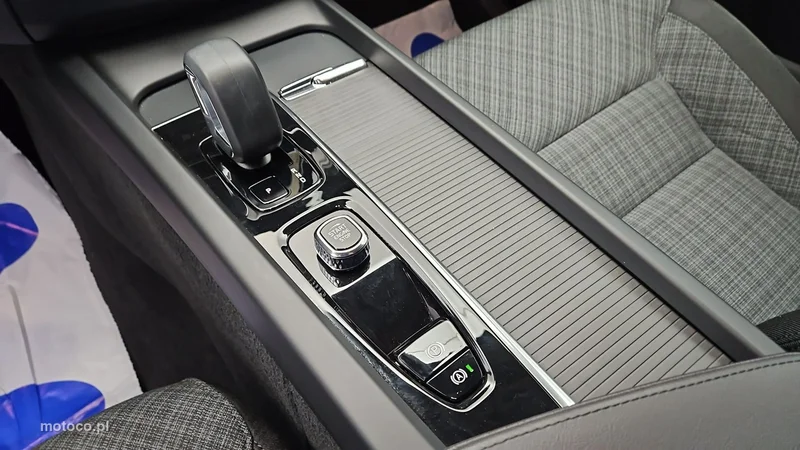 Volvo XC 60 17