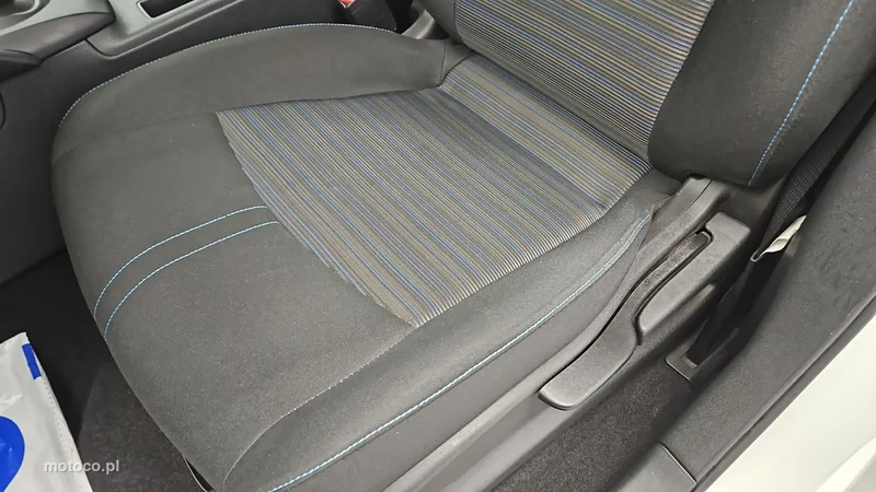 Nissan Leaf 12