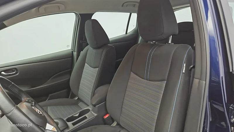 Nissan Leaf 11