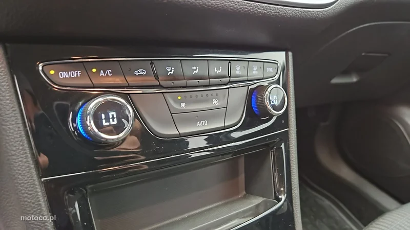 Opel Astra K 18