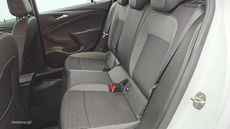 Opel Astra K 21