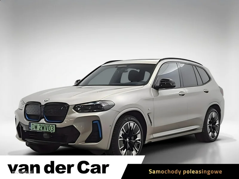 BMW iX3