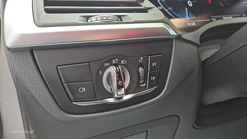 BMW iX3 17
