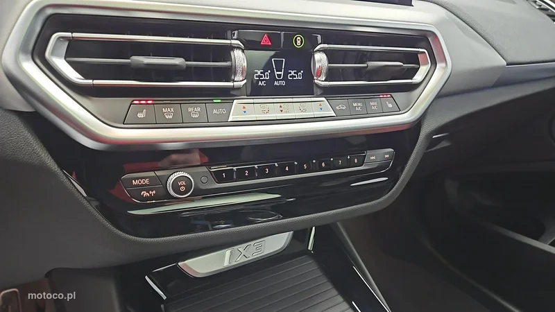 BMW iX3 19