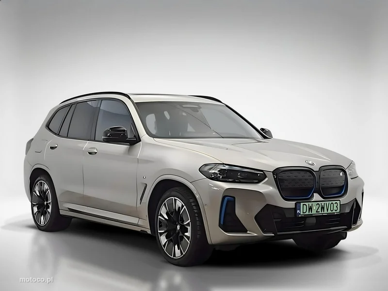BMW iX3 7