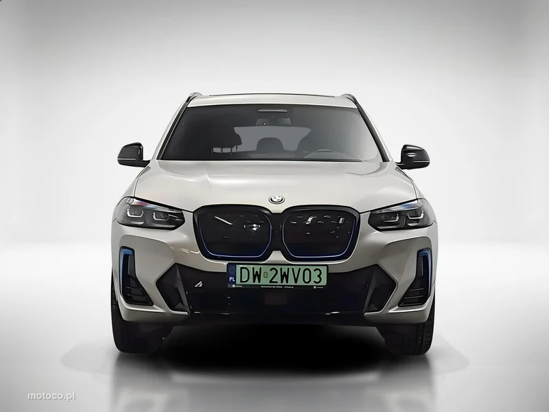 BMW iX3 8