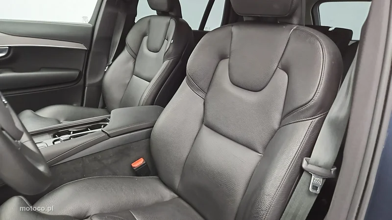 Volvo XC 90 11