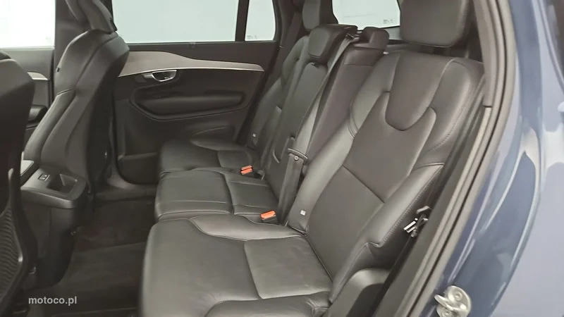 Volvo XC 90 22