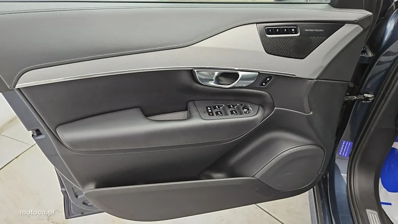 Volvo XC 90 10