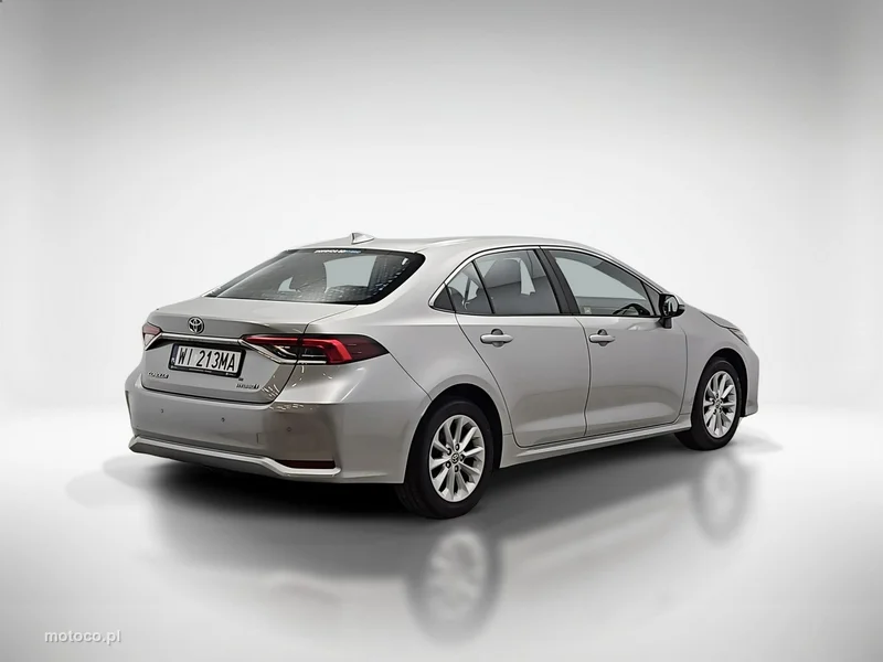 Toyota Corolla E210 5