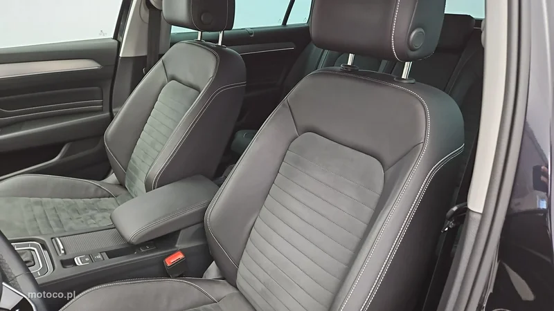 Volkswagen Passat Variant B8 11