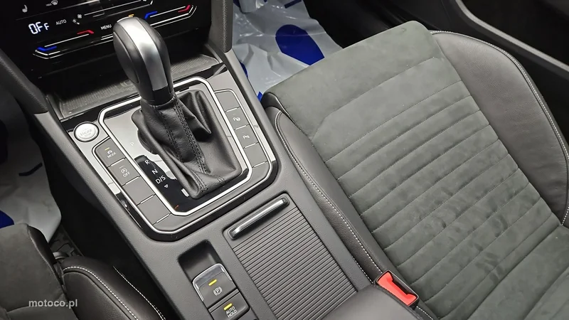 Volkswagen Passat Variant B8 18