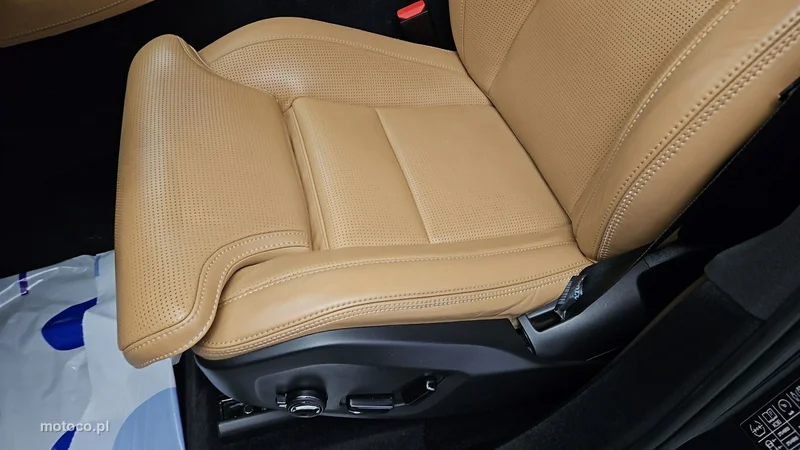 Volvo XC 90 12