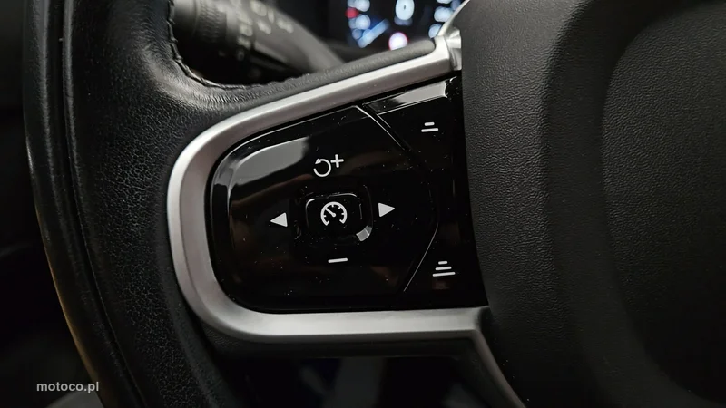 Volvo XC 90 16