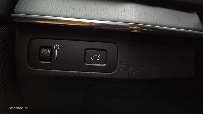 Volvo XC 90 17