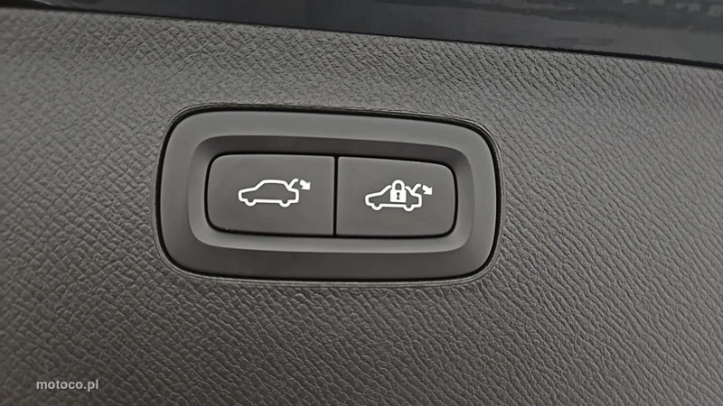 Volvo XC 90 25