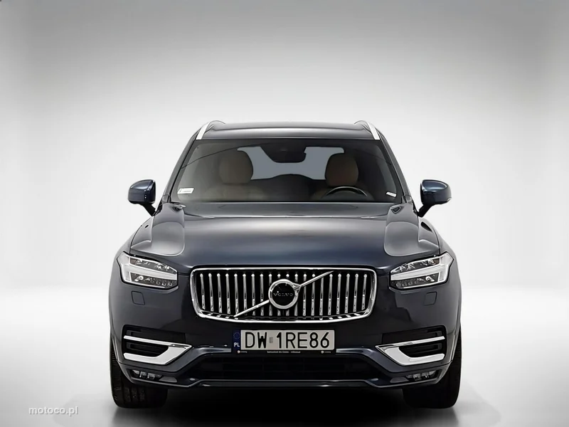 Volvo XC 90 8