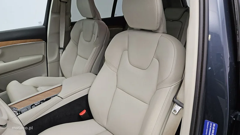 Volvo XC 90 11