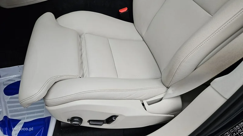 Volvo XC 90 12