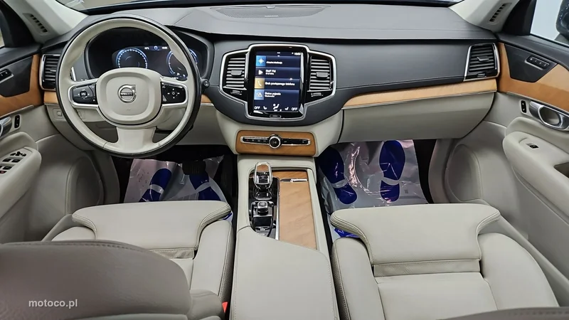 Volvo XC 90 13