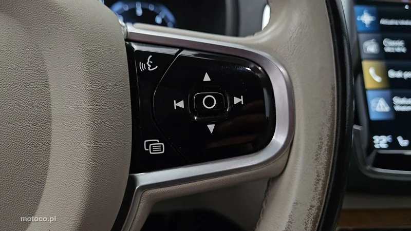 Volvo XC 90 15