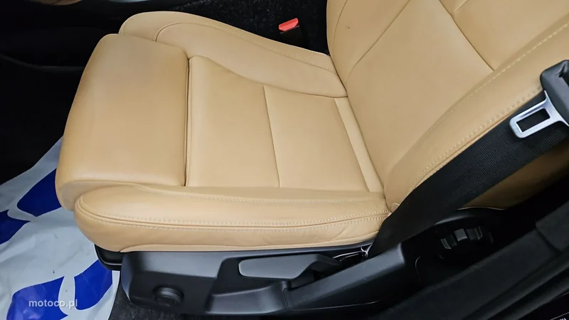 Volvo XC 40 12