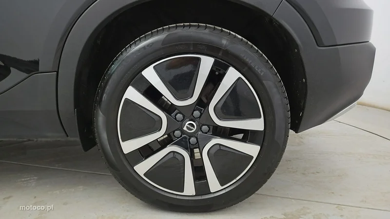 Volvo XC 40 25