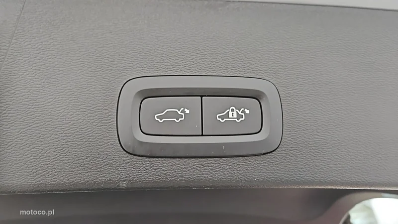 Volvo XC 40 24