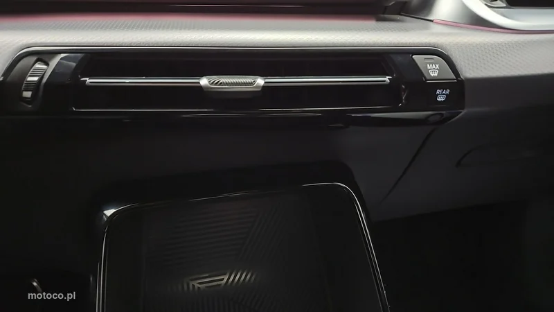 BMW X1 U11 19
